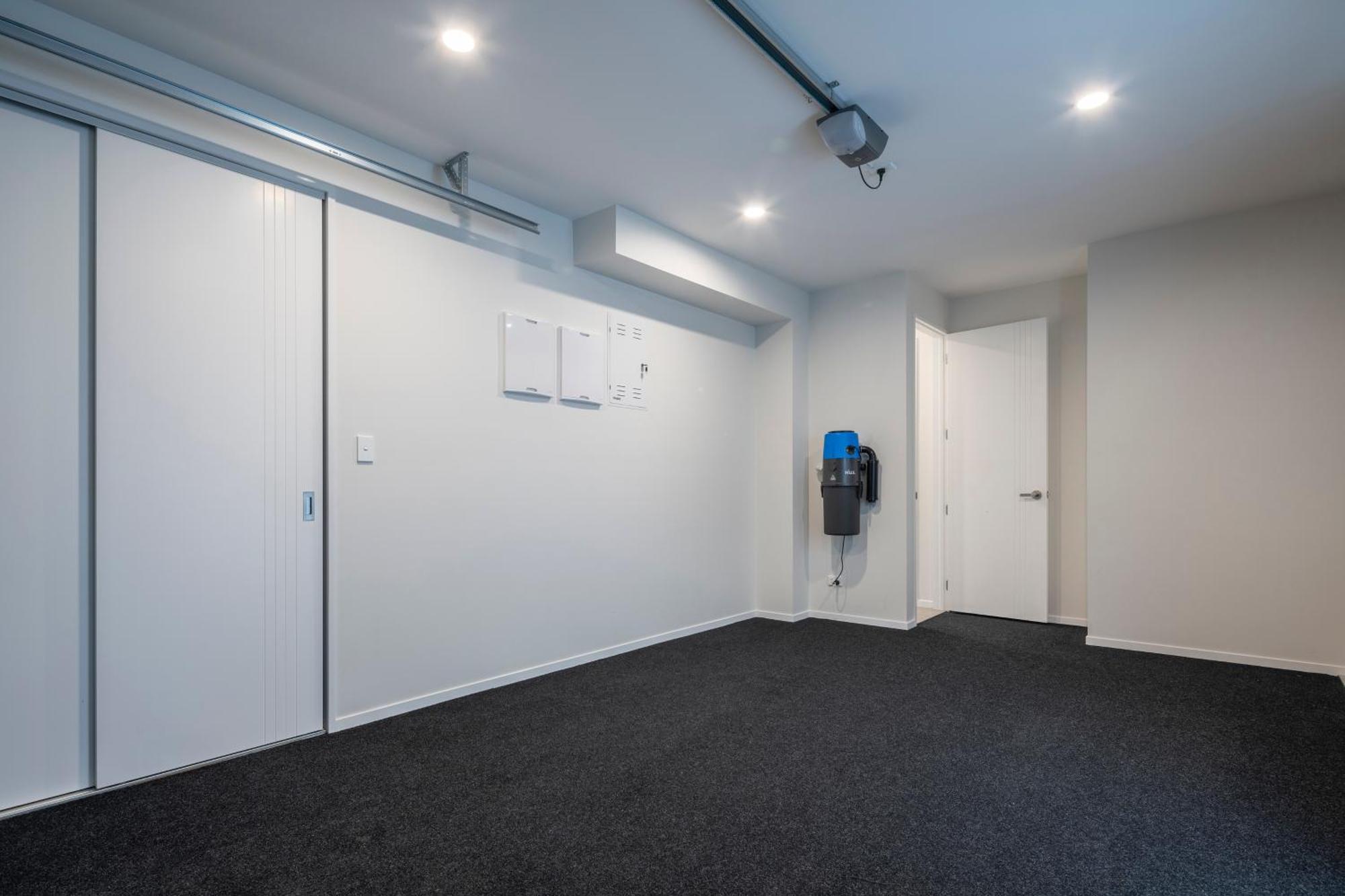 Modern Immaculate Residence In Mount Wellington Auckland Exterior photo