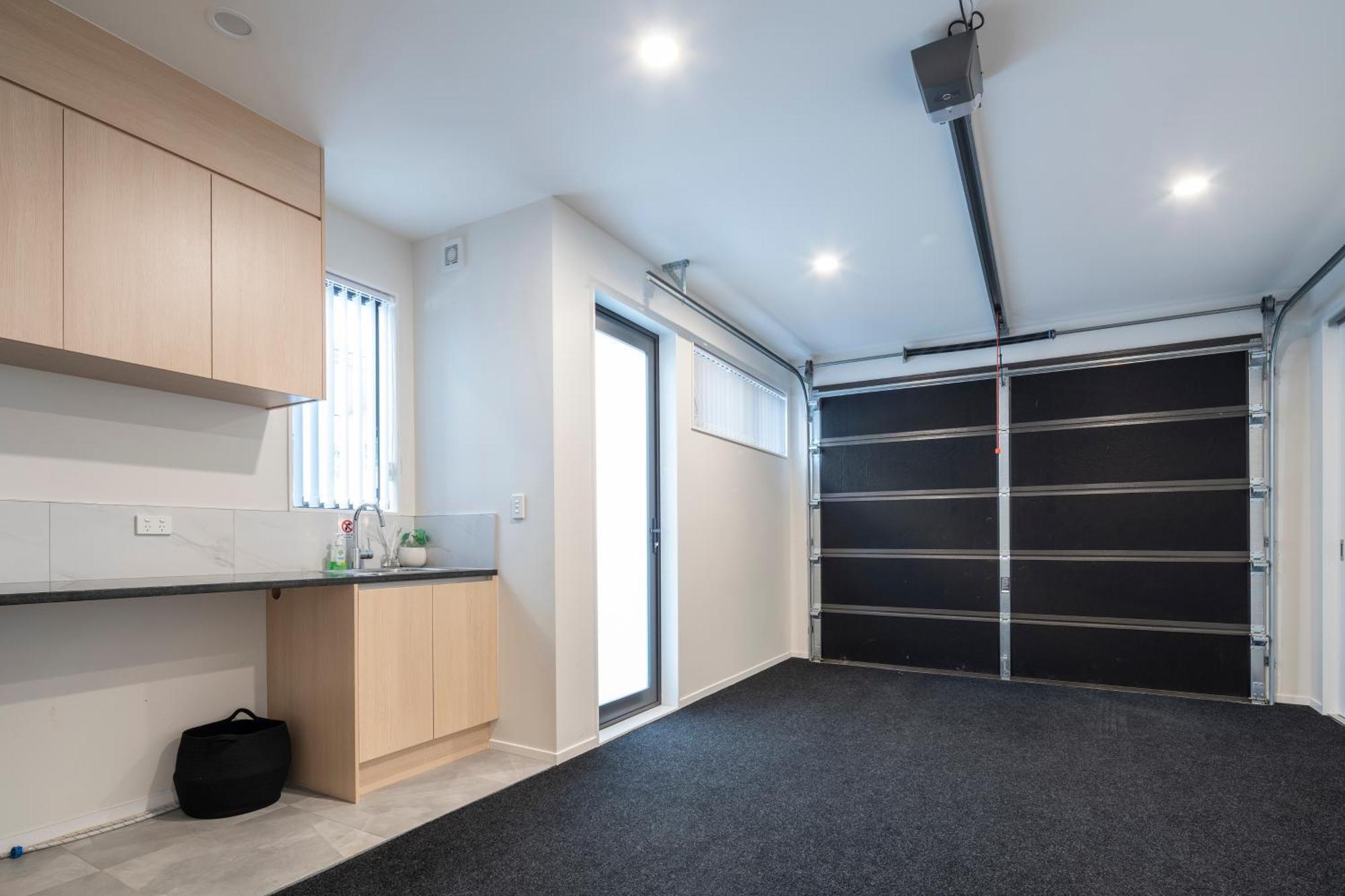 Modern Immaculate Residence In Mount Wellington Auckland Exterior photo