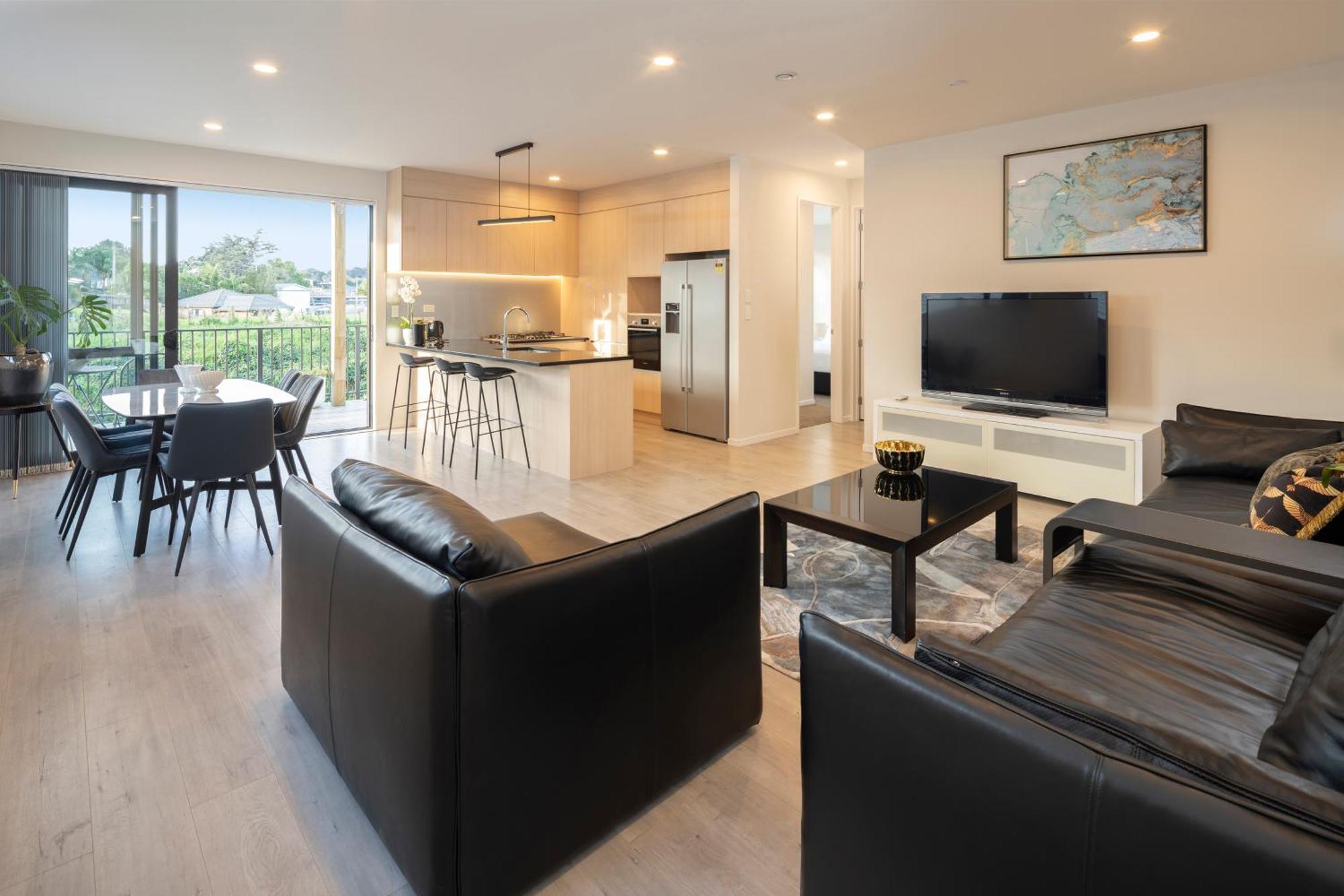 Modern Immaculate Residence In Mount Wellington Auckland Exterior photo