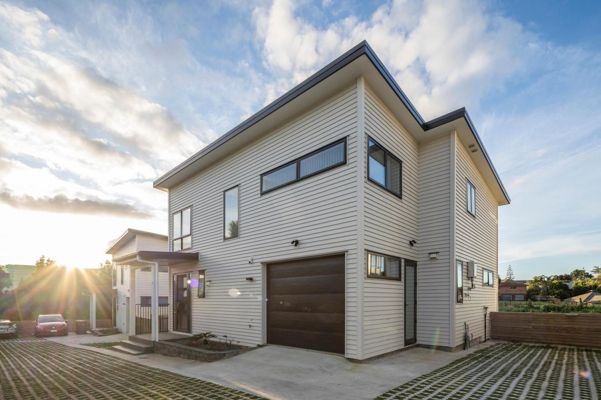 Modern Immaculate Residence In Mount Wellington Auckland Exterior photo